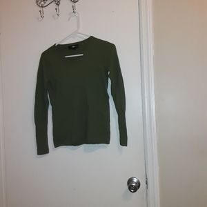 Green long sleeve shirt